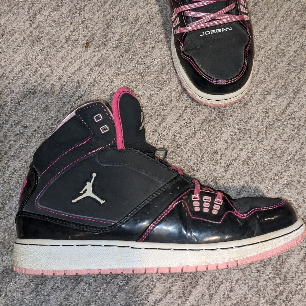 Girls Nike Air Jordans 1 Flight black/white/pink size: 6.5Y - Picture 5 of 11